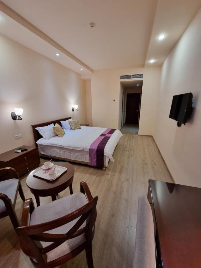 Damus Apartments Ереван Екстериор снимка